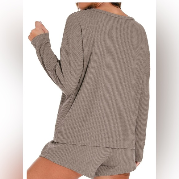 Waffle Knit Long Sleeve Top & Shorts Lounge Set- Khaki - Picture 3 of 5